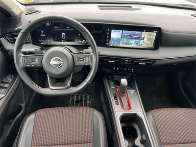 2025 Nissan Kicks SR