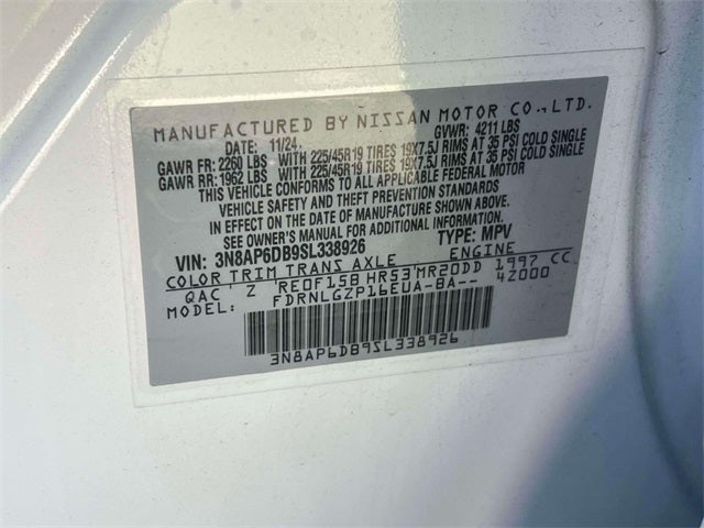 2025 Nissan Kicks SR