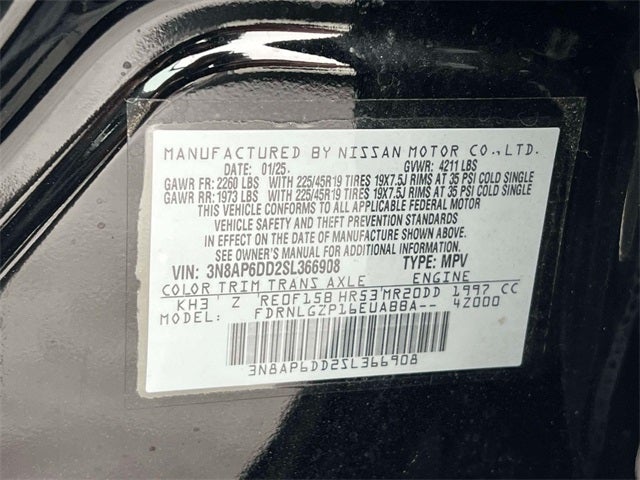 2025 Nissan Kicks SR