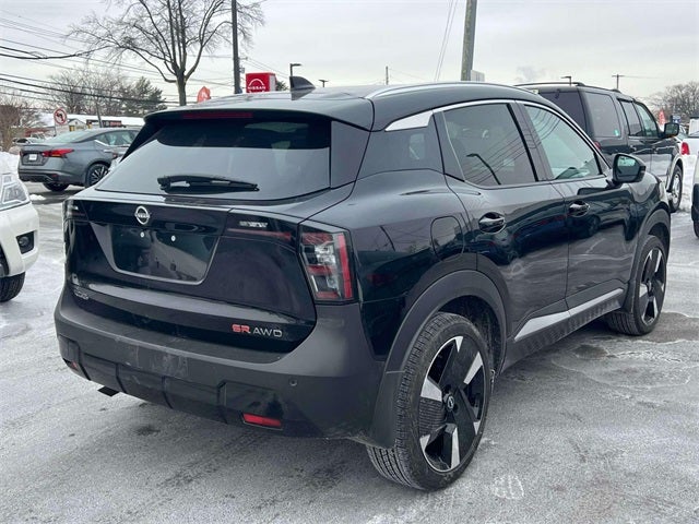 2025 Nissan Kicks SR