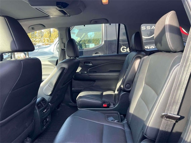 2022 Honda Pilot Touring 7 Passenger