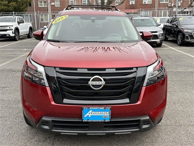 2023 Nissan Pathfinder SV