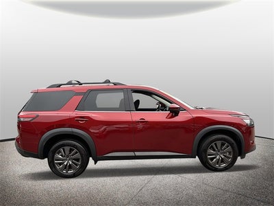 2023 Nissan Pathfinder SV