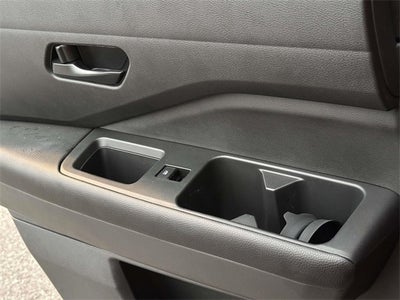 2023 Nissan Pathfinder SV