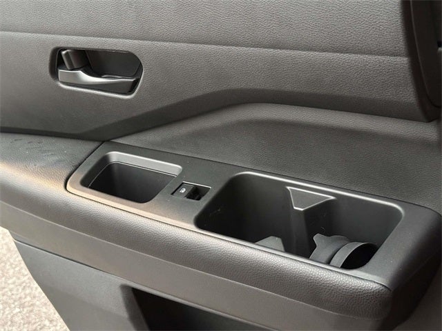 2023 Nissan Pathfinder SV