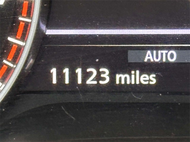 2023 Nissan Pathfinder SV