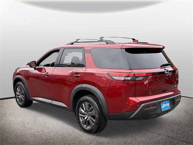 2023 Nissan Pathfinder SV