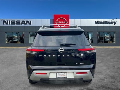 2023 Nissan Pathfinder SL