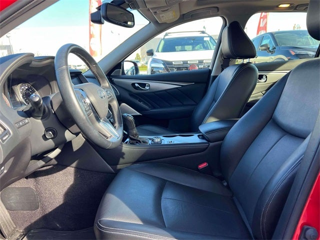 2023 INFINITI Q50 LUXE