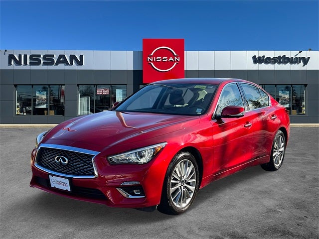 2023 INFINITI Q50 LUXE
