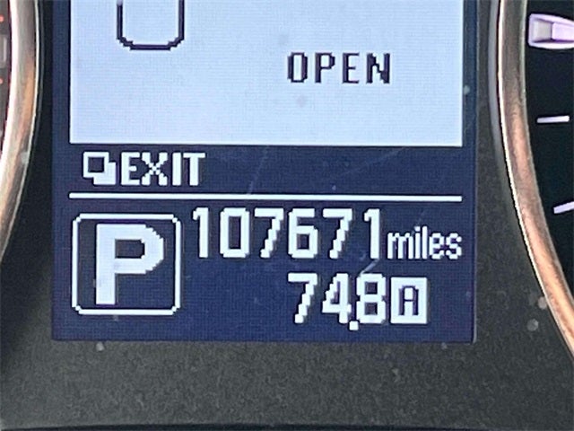 2017 Nissan Armada SV