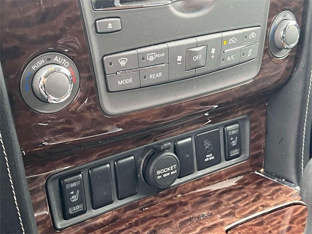 2017 Nissan Armada SV