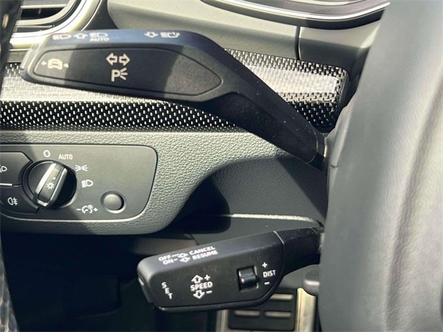 2023 Audi SQ5 Premium Plus quattro