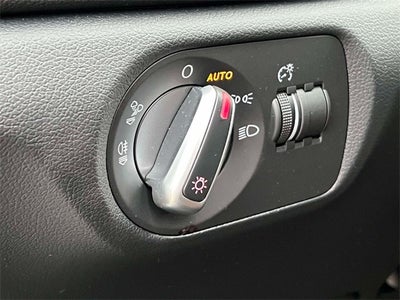 2018 Audi Q3 2.0T Premium quattro