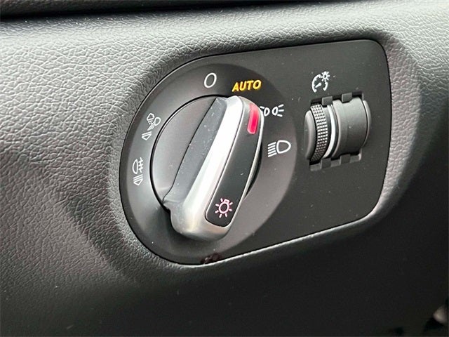 2018 Audi Q3 2.0T Premium quattro