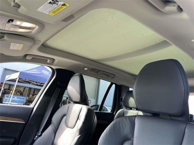 2024 Volvo XC90 B6 Plus Bright Theme