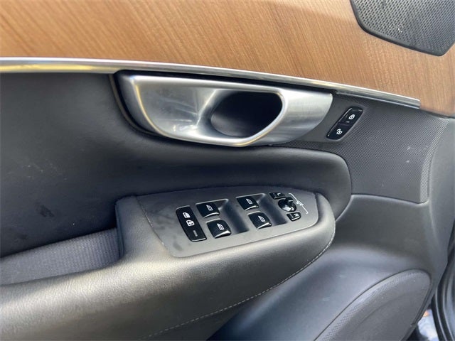 2024 Volvo XC90 B6 Plus Bright Theme