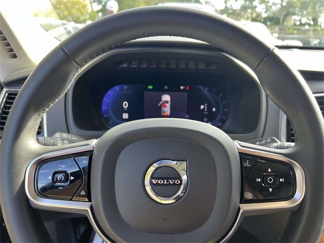 2024 Volvo XC90 B6 Plus Bright Theme
