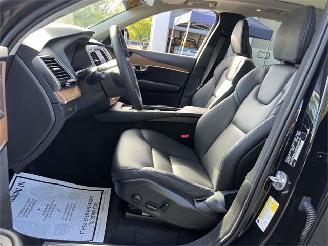 2024 Volvo XC90 B6 Plus Bright Theme