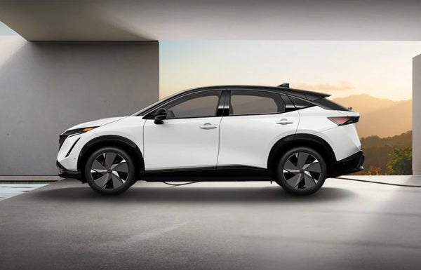 Nissan of Westbury in Westbury NY