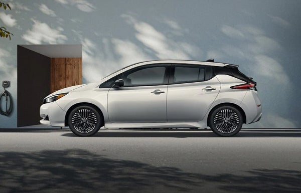 Nissan of Westbury in Westbury NY